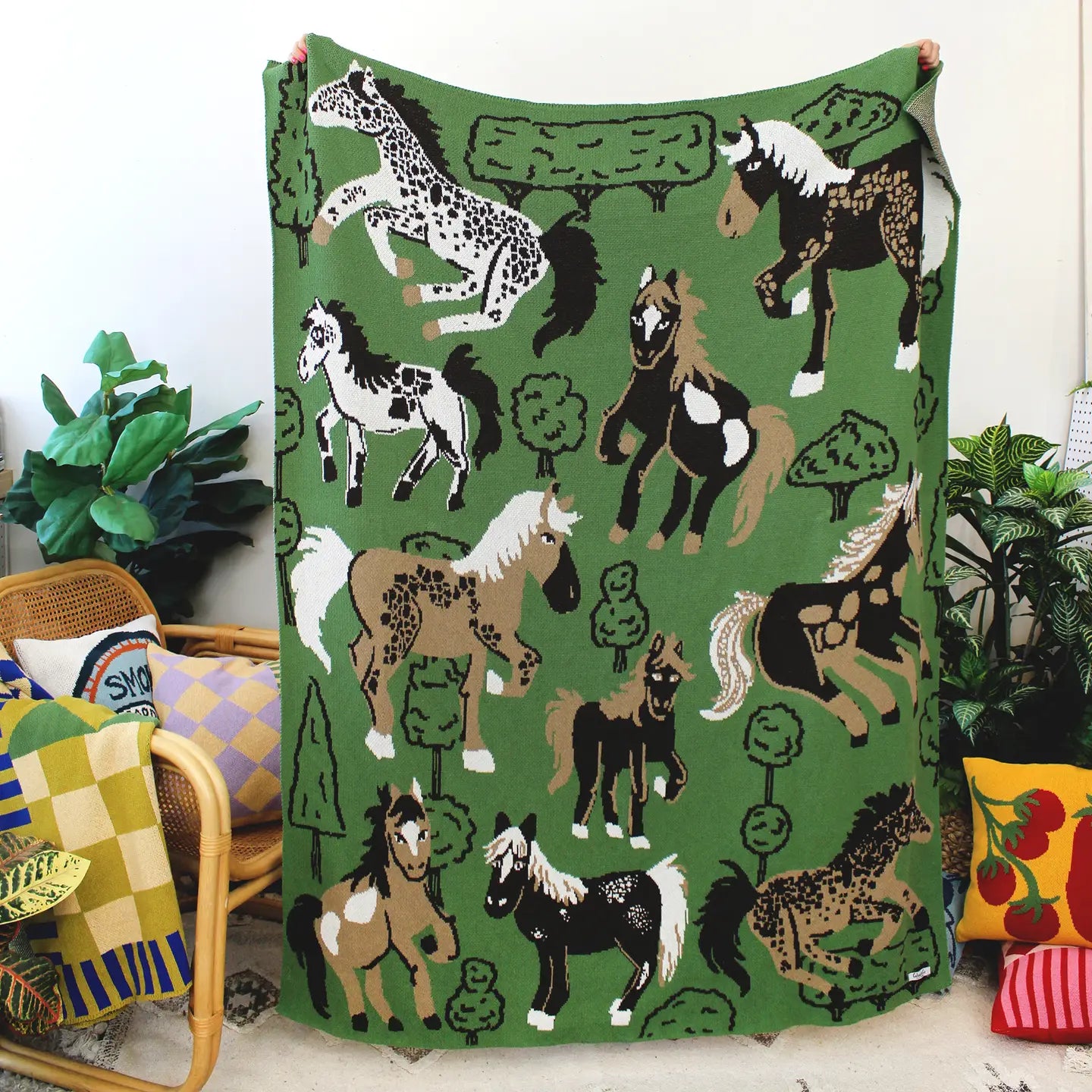 Horsing Around 50" x 60" Knit Throw Blanket