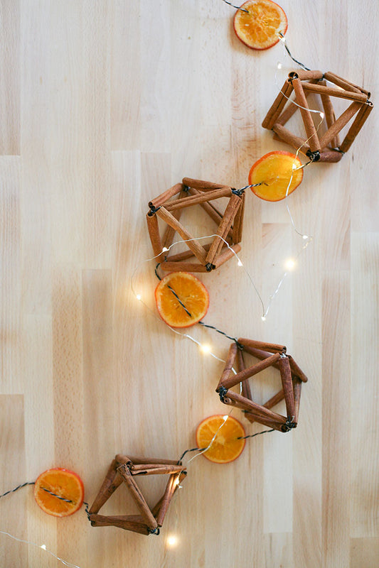 Make Something Sunday: DIY Dried Orange and Cinnamon Himmeli Garland