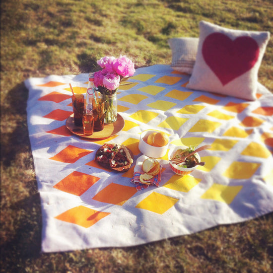 Make Something Sunday: Painted Picnic Blanket