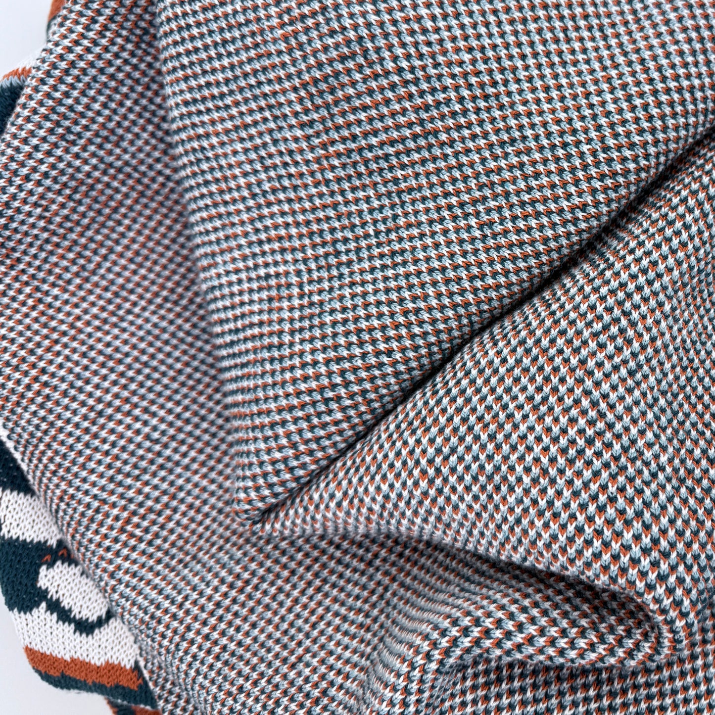 Chicago Icons 50" x 60" Knit Throw Blanket