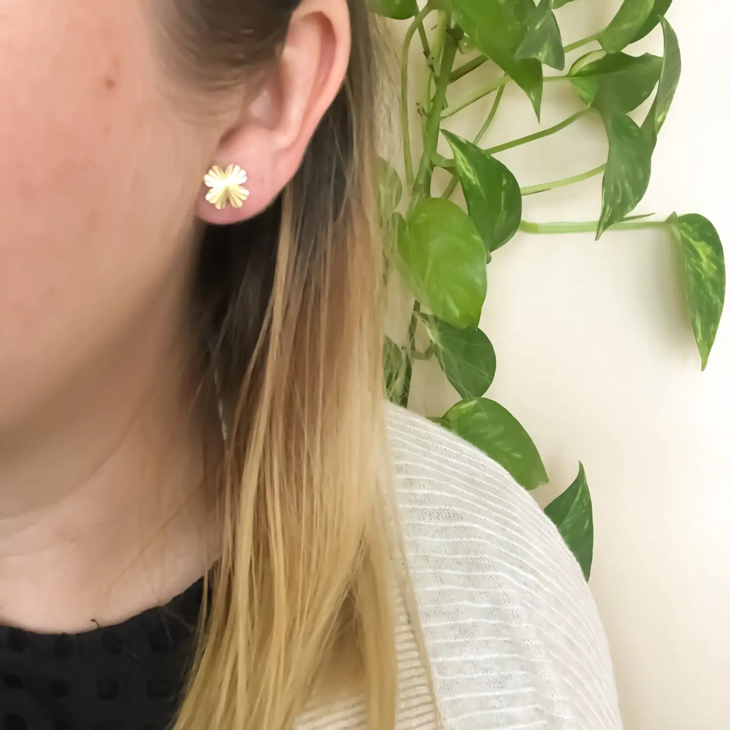 Clover Starburst Stud Earrings