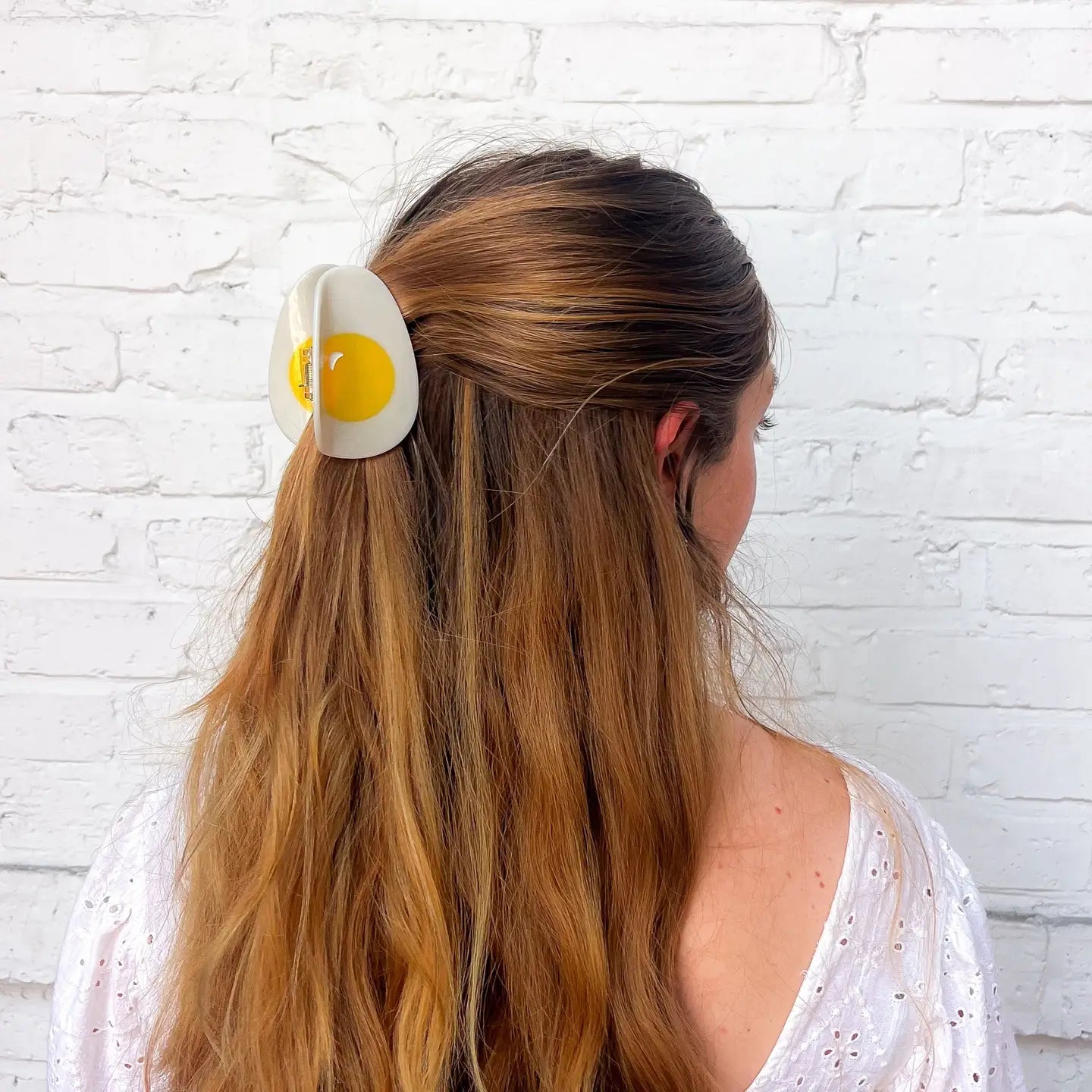 Egg 3.25" Hair Clip