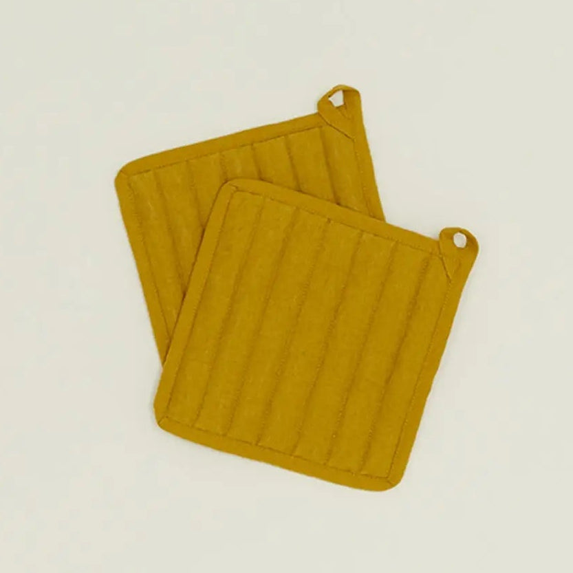 Simple Quilted Linen Pot Holders (Set of 2)
