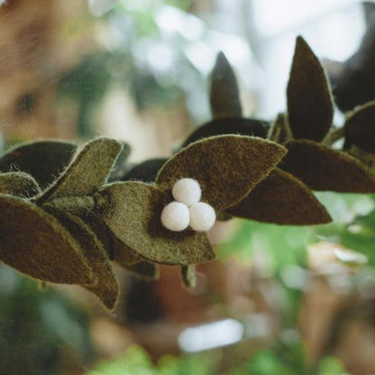 Fair Trade Felt Mistletoe Holiday Garland