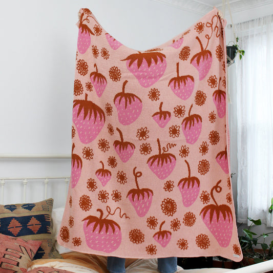 Strawberry Field Sorbet 50" x 60" Knit Throw Blanket
